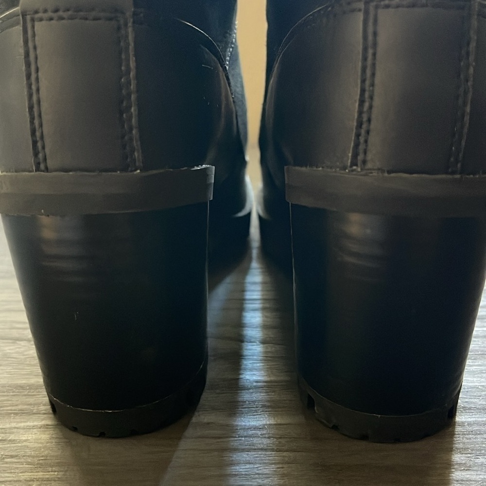 Ugg Redwood Lace Up Chunky Heel Boots - Picture 10 of 11